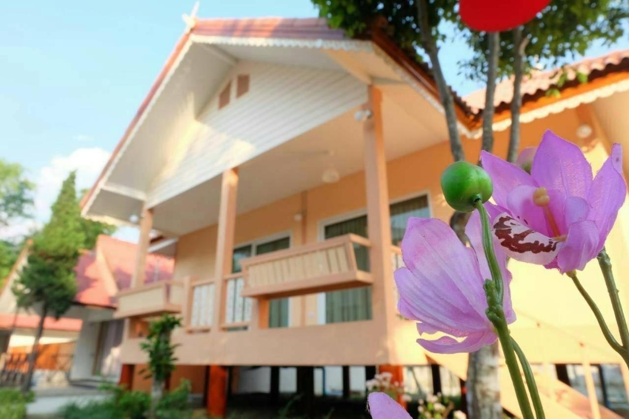 Baanpufa Resort Ban Huai Maenam Noi Eksteriør bilde