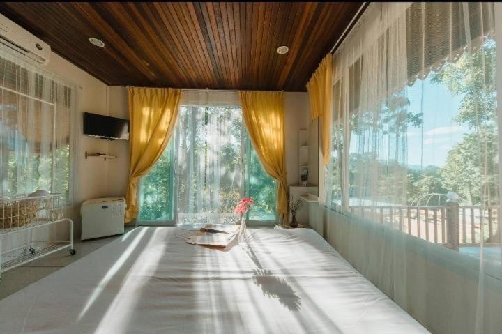 Baanpufa Resort Ban Huai Maenam Noi Eksteriør bilde